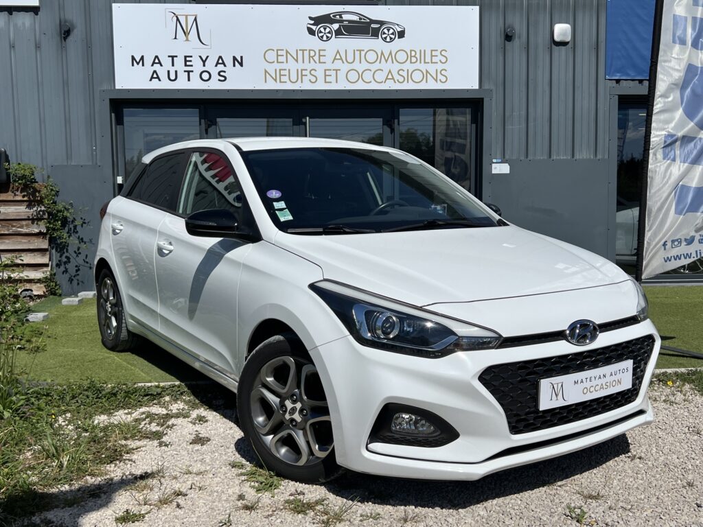 Hyundai i20 finition Intuitive 2018 disponible chez Mateyan Autos Salon-de-Provence spécialiste vente de véhicules d'occasion toutes marques